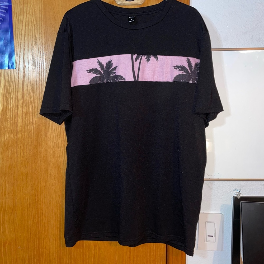 Pink Palm Tree T-Shirt - Picture 1 of 3